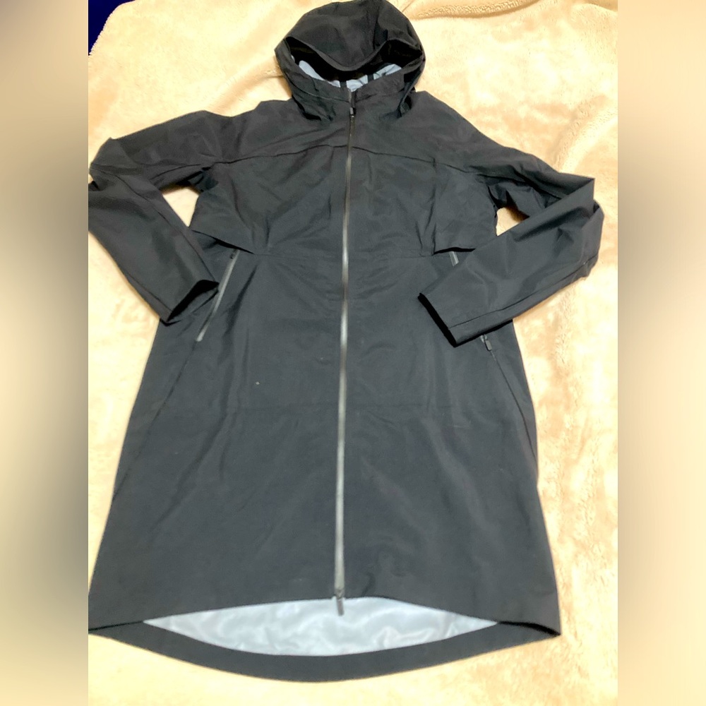 Women’s full length lululemons jacket